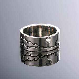 Anello Minimalista con Alba di Montagna, Design Unisex con Linee Artistiche, Anello Regolabile Aperto, Gioiello Statement per Uso Quotidiano - Product Image 6