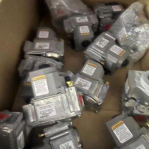 โซลินอยด์แก๊ส VR8204A2001 VR8200A2116 มีสินค้าในสต็อกสำหรับ PLC PAC และคอนโทรลเลอร์เฉพาะทาง - Product Image 5