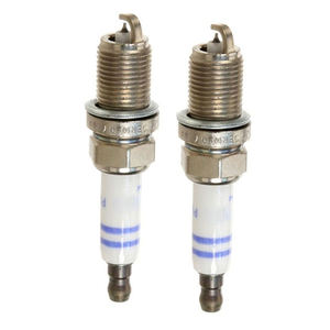 Bougie d'allumage de haute qualité au <span class=keywords><strong>prix</strong></span> d'usine FR6KPP332+54 0242240649 pour <span class=keywords><strong>Audi</strong></span> A3 VW Beetle Jetta - Product Image 1