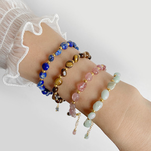 สร้อยข้อมือลูกปัดคริสตัลหินธรรมชาติ ดีไซน์เรียบง่ายสดใส ปี 2024  ทองแดง  สำหรับทุกเพศ  ขายส่ง - Product Image 2