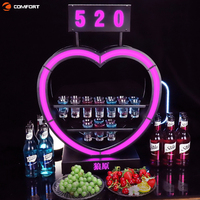 Club de luxe Logo personnalisé Affichage doré Plateau en verre à liqueur éclairé par LED Bouteille Glorifier Rack Holder VIP Shelf