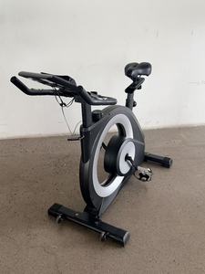<span class=keywords><strong>Vélo</strong></span> d'appartement <span class=keywords><strong>à</strong></span> transmission par <span class=keywords><strong>courroie</strong></span> avec résistance magnétique réglable pour l'entraînement cardio - Product Image 3