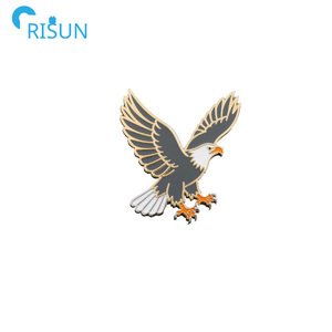 Spille con risvolto personalizzato con Logo <span class=keywords><strong>uccello</strong></span> volante nero con smalto morbido con smalto a forma di <span class=keywords><strong>aquila</strong></span> - Product Image 2