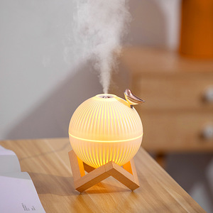 Noel hediyesi Portable taşınabilir Mini Led ışık nemlendirici 330ml odası LED gece lambası hava spreyi nemlendirici ahşap standı tabanı ile - Product Image 3
