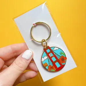 Iconic Golden Gate Bridge Metal Craft: Custom Enamel Keychain Souvenir in Zinc Alloy Design