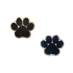 Bán Buôn Sắt Trên/Stick Trên Chân Màu Đen Slv Long Lanh Biên Giới Khăn Chenille Thêu Vá Chân In Con Chó Dấu Chân Chenille Các Bản Vá Lỗi - Product Image 4