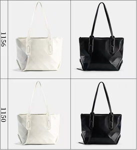 Bolso de mano ajustable con patrón de diamantes geométricos duraderos y clásicos, Material de PVC de moda, logotipo personalizado conveniente - Product Image 1