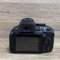 Kamera Nikon D5200 Kondisi Terawat Baik Pencitraan Definisi Tinggi untuk Pemotretan Jalanan dan Fotografi Produk Komersial