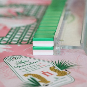 Mahjong américain en acrylique multicouche à motif feuille de palmier verte et mahjong américain à trois couches vert et rose - Product Image 2