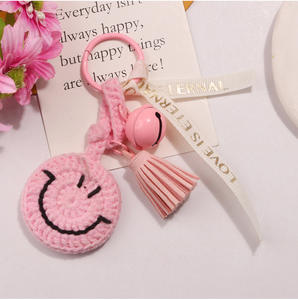 พวงกุญแจตุ๊กตาถักโครเชต์สไตล์โบโฮ ทำมือ ลายการ์ตูนน่ารัก พร้อมพู่ห้อย กระดิ่ง และจี้รูปหน้ายิ้ม KM - Product Image 6