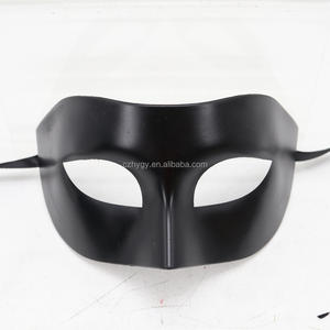 หน้ากากครึ่งหน้าสีแดงคลาสสิกสำหรับงานเลี้ยงฮาโลวีนและชุดคอสเพลย์ทำจากพลาสติกที่ทนทาน - Product Image 5