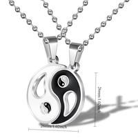 Bijoux de style ethnique rétro européen et américain Couple Tai Chi pendentif en acier inoxydable Gossip Couple collier accessoires