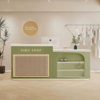 Comptoir de caisse en bois minimaliste et durable pour salon de manucure et magasin de vêtements