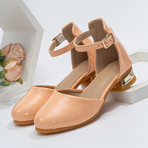 Nouvelles chaussures en cuir PU pour petites filles, design simple, talons hauts, chaussures de cérémonie pour enfants - Product Image 2