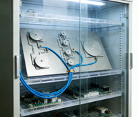 Antenne directionnelle RF JF-PBTX03 à gain élevé 8 bandes 8-12 dBi pour la prévention et le contrôle des drones 1.5/2.4/5.8GHz