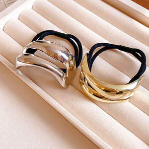 <span class=keywords><strong>Bandeau</strong></span> en métal asymétrique pour fille à la mode nouveau Style haute élasticité Durable cheveux cravate élastique queue de cheval corde à cheveux - Product Image 2