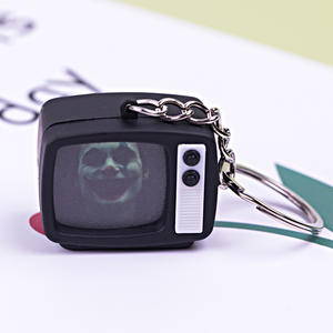 Mini TV porte-clés pendentif simule jouet TV étui suspendu porte-clés Halloween cadeau vintage d'horreur drôle rancune - Product Image 6
