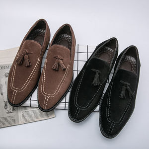 รองเท้าเดรสผู้ชายแบบสวม สไตล์แฟชั่น รุ่นใหม่ปี 2025 สายรัดแบบหัวเข็มขัด วัสดุ PU กันน้ำ เหมาะสำหรับฤดูใบไม้ร่วง รองเท้าแบบ Loafer และ Oxfords - Product Image 3