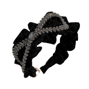 Bandeau de cygne <span class=keywords><strong>noir</strong></span> strass en velours Bandeau de haute qualité à bord large haut de gamme Accessoires pour cheveux haut de crâne - Product Image 6