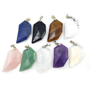 Bijoux fantaisie en gros pendentifs onyx noir améthyste oeil de tigre quartz rose pendentifs en pierre de croissant - Product Image 1