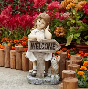 Statue de sculpture de dessin animé créatif en plein air en résine avec sculpture de plaque de bienvenue pour la décoration de magasin de jardin à la maison