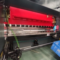 Prensa Plegadora Electrohidráulica de 170 Toneladas y 3200 mm con Controlador ET16 para el Procesamiento de Acero Inoxidable y Acero al Carbono
