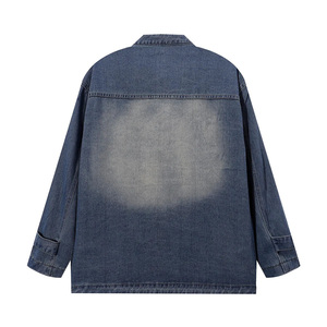 Giacca in denim baggy con collo alto personalizzato, indaco scuro, tasca singola sul petto con bottoni a pressione in ottone, oversize, minimalista, <span class=keywords><strong>avant</strong></span>-<span class=keywords><strong>garde</strong></span>. - Product Image 2