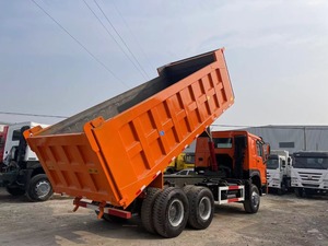 รถบรรทุกดินเบนซิน SINOTRUK HOWO 6X4 ดีเซล 351-450 แรงม้า เครื่องยนต์ Weichai ยูโร 2 น้ำหนักรวม 20-25 ตัน พวงมาลัยซ้าย สำหรับงานเหมือง - Product Image 3