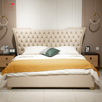 Modernes Italienisches Design Anpassbares Nappa Echtleder Flügel-Kopfteil mit Knopfheftung Holzrahmen für Villa-Schlafzimmer
