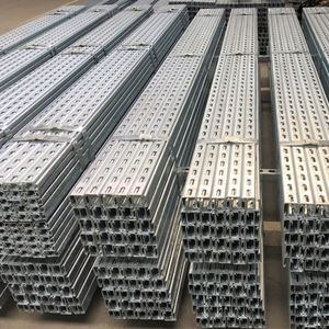 Profilé en U rainuré sur mesure 41x41 par |   Acier galvanisé à chaud pour la stabilisation sismique - Product Image 3