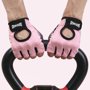 Gants de gymnastique antidérapants fins pour Fitness Sports <span class=keywords><strong>Gym</strong></span> <span class=keywords><strong>Protection</strong></span> des mains absorbant la sueur pour la traction de la <span class=keywords><strong>barre</strong></span> horizontale en polyester - Product Image 5