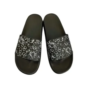 最受欢迎的鸳鸯涂鸦单带拖鞋夏季新款设计男女搞笑家居凉鞋