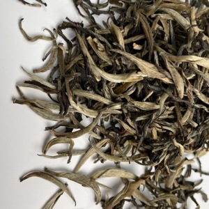 Offre Spéciale Thé au <span class=keywords><strong>jasmin</strong></span> Aiguille d'argent blanche Aiguille d'argent au <span class=keywords><strong>jasmin</strong></span> Thé mo Li Yin Zhen Thé <span class=keywords><strong>blanc</strong></span> mo Li Hua Cha <span class=keywords><strong>Jasmin</strong></span> frais fort - Product Image 2