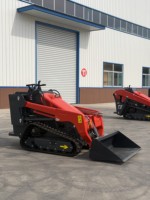 Mesin Diesel Euro5/EPA Motor Crawler Front Skid Steer Loader dengan Bucket