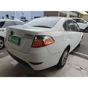 <span class=keywords><strong>Auto</strong></span> Usado Guazi, Brilliance H330 <span class=keywords><strong>2013</strong></span>, Descuento por Compra al por Mayor, Motor de Combustión a Gasolina, Automático, Sedán de 5 Plazas, Volante a la Izquierda - Product Image 5
