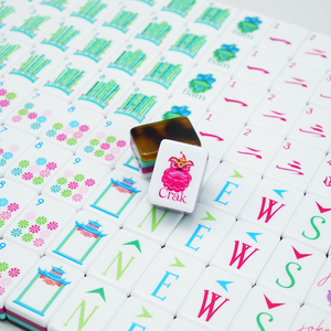 Juego <span class=keywords><strong>de</strong></span> Mahjong Americano <span class=keywords><strong>de</strong></span> Acrílico Rojo Rosa <span class=keywords><strong>de</strong></span> 4 Capas Hecho a Medida con 160 Cartas, Mesa <span class=keywords><strong>de</strong></span> Juego Elegante y <span class=keywords><strong>de</strong></span> Lujo para Adultos, Regalo - Product Image 4