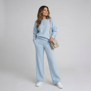 Ensemble de détente en tricot bleu clair pour femme, pull à col rond et pantalon large, survêtement décontracté - Product Image 1