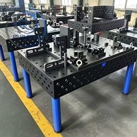 Plateforme de soudage flexible 3D sur mesure, table de travail en acier nitrué série D16/D28 pour le positionnement de soudage industriel