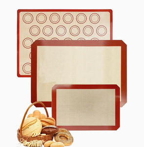 Tapis de cuisson en silicone découpé sur mesure, sous-verre en silicone, tapis de tasse, tapis de cuisson coloré 16*11'' pour la vente en gros - Product Image 5