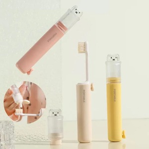 Juego de cepillos de dientes portátiles 2 en 1, cepillo de dientes plegable, juego de pasta de dientes, mini cepillo de dientes de dibujos animados con cerdas suaves, suministro de higiene para el hogar, baño y viajes - Product Image 2