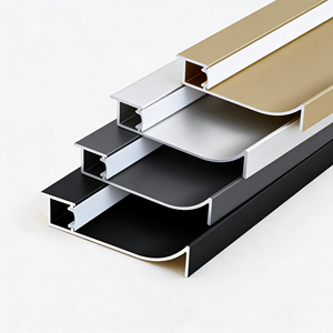 <span class=keywords><strong>Profil</strong></span>é <span class=keywords><strong>de</strong></span> plinthe murale décoratif en aluminium au design moderne pour intérieur - Product Image 3