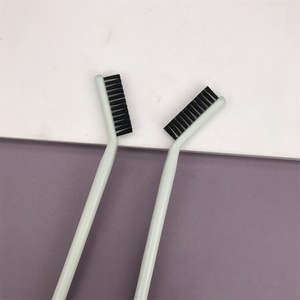 Máscara de Cejas con Gel de Doble Extremo YRX, Cepillo Delgado para Cejas, Cepillo y Peine para Cejas Blancos, Cepillo Angulado para Laminación de Cejas - Product Image 4