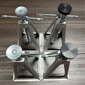 ขาตั้งเหล็กแบบหมุนมือสำหรับรถบ้าน RV รุ่น Rv Jack Stabilizer Leg พร้อมระบบปรับระดับสีเทา ความสูงขั้นต่ำ 278.4 มม. - Product Image 4