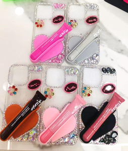 Funda <span class=keywords><strong>de</strong></span> teléfono <span class=keywords><strong>de</strong></span> lujo con diamantes <span class=keywords><strong>de</strong></span> imitación en forma <span class=keywords><strong>de</strong></span> corazón con soporte para bálsamo labial, decoración <span class=keywords><strong>de</strong></span> cristal ostentoso para iPhone 17 16 15 14 13 12 11 Pro Max - Product Image 3