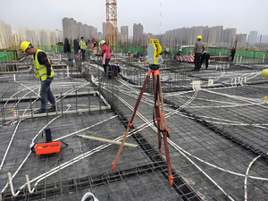 Teodolito Eletrônico de Marca Chinesa com Precisão de 2'' para Topografia e Construção - Product Image 5