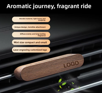 Diffuseur de parfum pour voiture en bois de noyer avec logo personnalisé, clip de ventilation ovale, huile essentielle, rafraîchisseur d'air, parfum longue durée