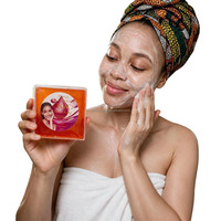 Savon éclaircissant triple action enrichi en acide kojique, glutathion et alpha-arbutine pour un fini frais et éclatant, idéal pour les peaux caramel.