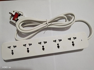 AGUX 1005 5-fach Steckdosenleiste mit 3-Meter-Kupferkabel, UK-Standard, kindersicher, Mehrfachstecker, elektrische Verlängerungssteckdosen, SDK 16A - Product Image 4