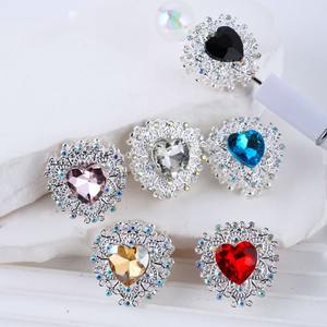 Perles en métal <span class=keywords><strong>argent</strong></span>é scintillantes en forme de cœur avec strass pour la création de bijoux DIY, bracelets, colliers, breloques de téléphone et accessoires artisanaux - Product Image 3