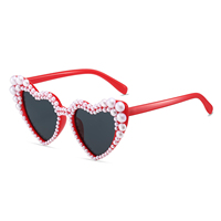 Lunettes de soleil en forme de cœur, cadeaux de mariage et de fiançailles, lunettes vintage blanches avec perles, lunettes pour demoiselles d'honneur, cadeaux pour la fête de mariage